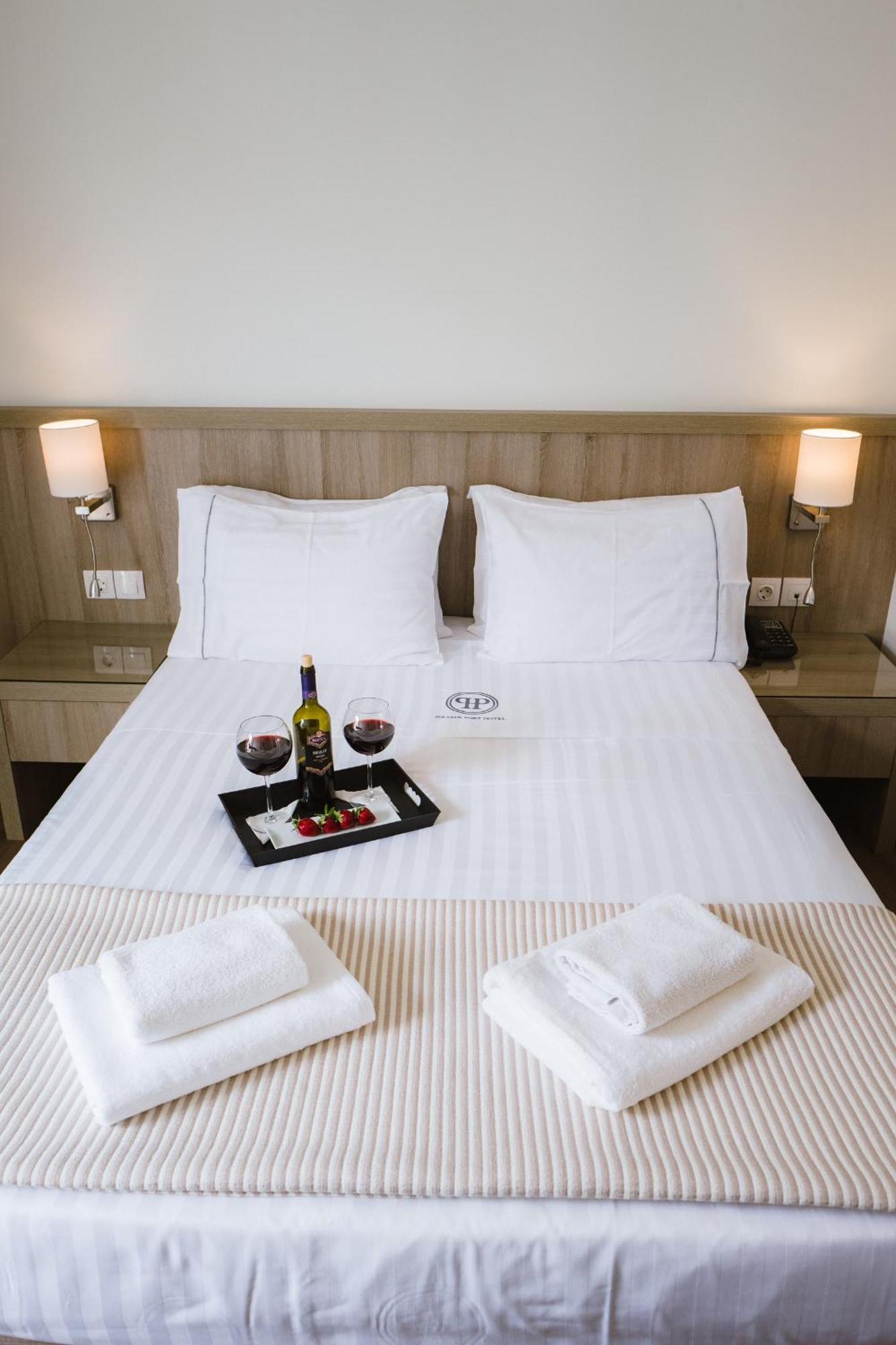 Piraeus Port Hotel Ruang foto